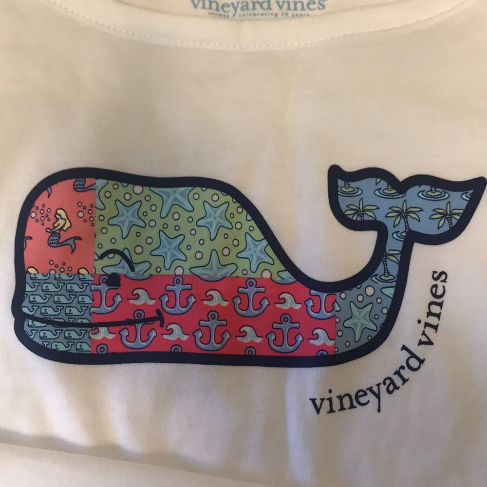 NWT-Vineyard Vines t-shirt
